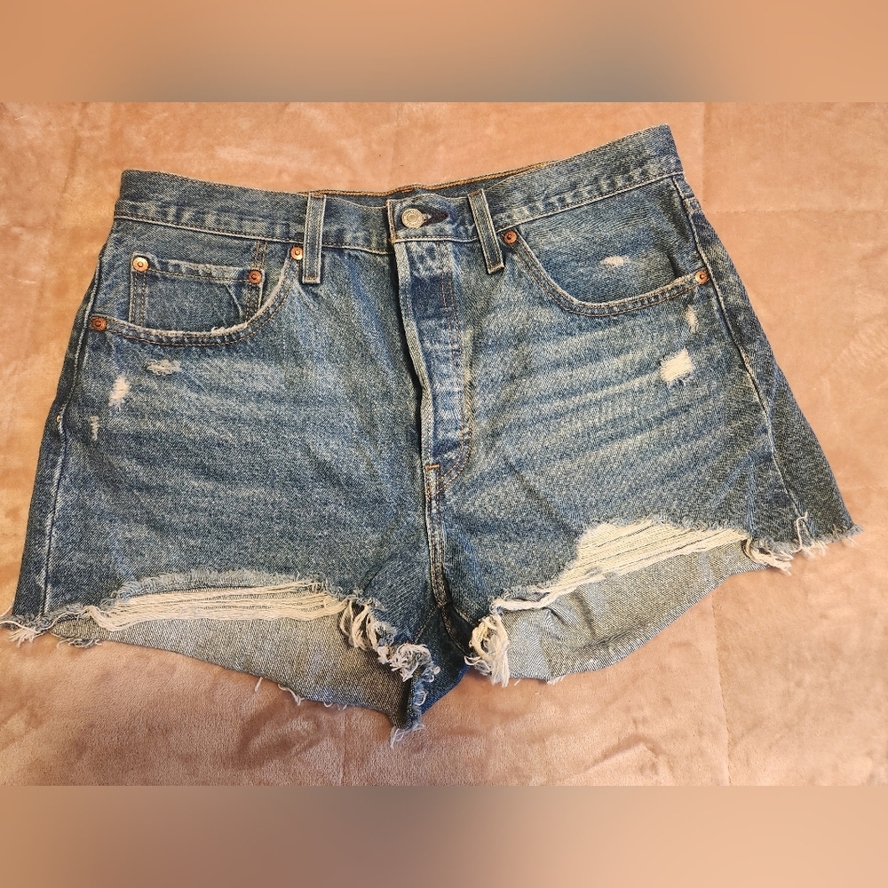 Levi 501 High Waist Denim Distressed Women Shorts Size 32